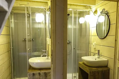 Accogliente chalet in un parco vacanze