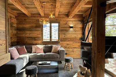 Chalet in Les Gets mit Jacuzzi & Blick