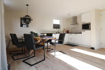 Chalet in Friesland mit Terrasse