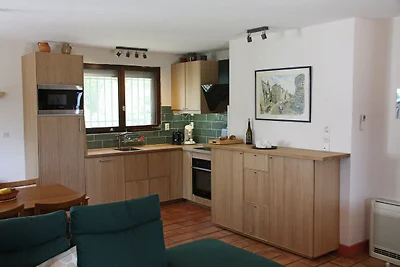 Villa in collina su terreno privato con vista