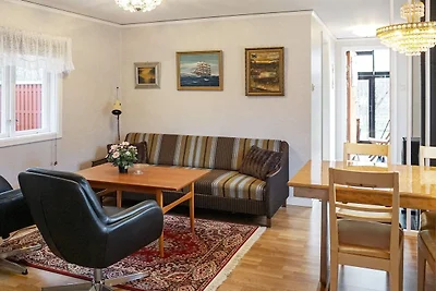 4 Personen Ferienhaus in Byxelkrok-By Traum