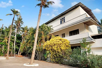 Super Hotel O Kazhakoottam