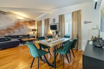 Apartments Tomy - Penthouse Two bedroom apart...