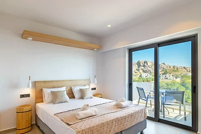 Villa a Sellia con piscina e vista mare