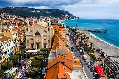 Wohnung in Pietra Ligure mit Balkon oder Terr...