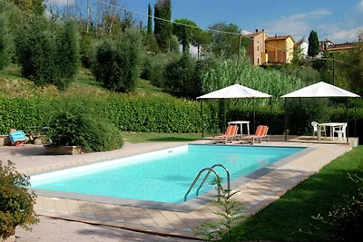Casa vacanze tra Firenze e Pisa.