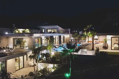 Villa in Kissamos mit Schwimmbecken