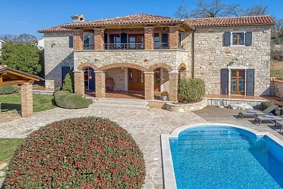 Villa in Baderna mit Schwimmbecken