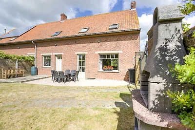 Schönes Ferienhaus mit Garten in Oostvleteren
