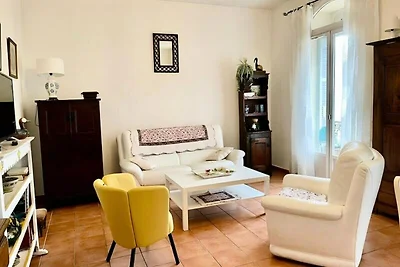 Appartamento a Hyères con balconi a sud