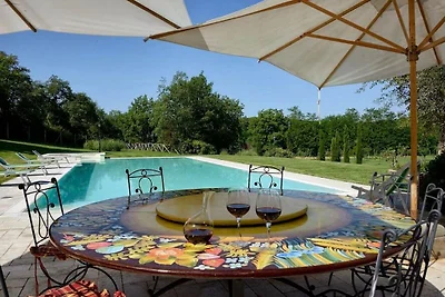Autentica casa vacanze con piscina privata