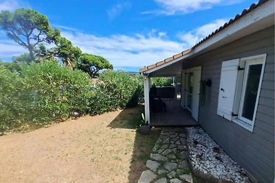 Chalet in der Nähe von Saint-Tropez mit Pool