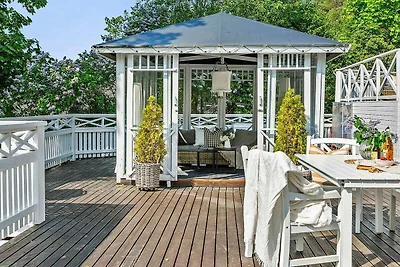 5 Sterne Ferienhaus in Ödsmål-By Traum