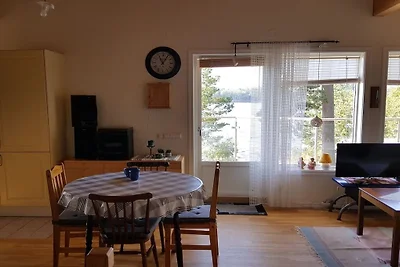 Prachtig vakantiehuis aan het meer met boot.