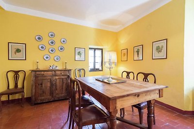 Wohnung in Tagliolo Monferrato mit Garten