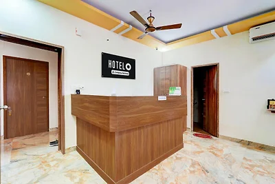 Super Hotel O  Radha Residency