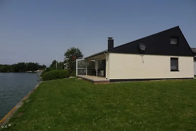 Eul A9 aan het meer Comfortabele...
