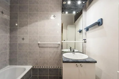 Komfortable Wohnung · Pistennähe · Balkon