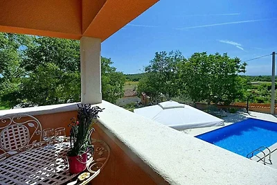 Villa in Dračevac mit Schwimmbecken