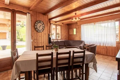 4 camere per 9 persone