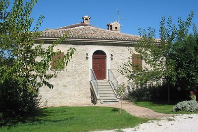 Accogliente casa vacanze con piscina in...