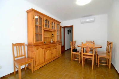 Apartment for eight people nearby beach