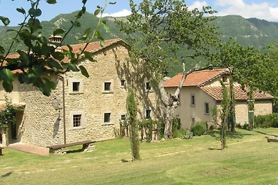 Ferienhaus in San Godenzo mit Garten