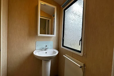 Ruhige Residenz mit großer Veranda in der Näh...