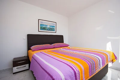 Apartments Happy Holiday - One Bedroom Apartm...