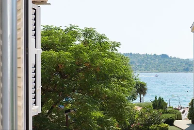 One Bedroom Apartment with Sea View