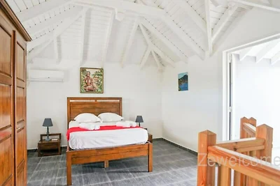 Villa in Saint-François mit Pool & Marina