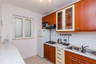 Apartment Antej - One Bedroom Apartment with ...