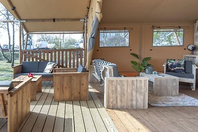 Luxe safarilodge aan het water