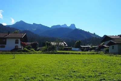 Vakantieappartement in Grän met zwembad