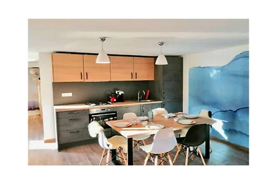 PLAVICA with cozy terrace 1000m from the bath...
