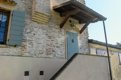 Geräumige Wohnung in einem Steinbauernhaus
