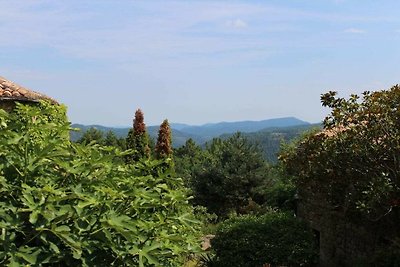 Ferienhaus in Aujac mit Schwimmbecken