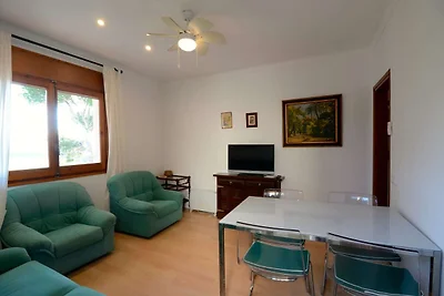 Apartment with terrace in Costa Brava