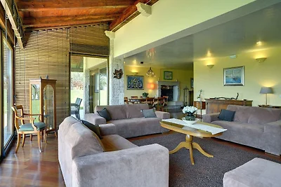 Villa in Pomer mit Pool