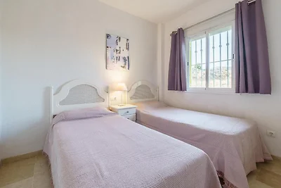 Appartement met tuin en gemeenschappelijk...