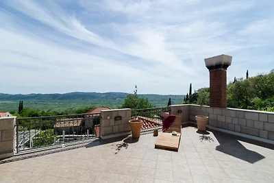 Villa tradizionale con piscina a Gruda
