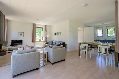 Spaziosa casa vicino ai laghi della Frisia