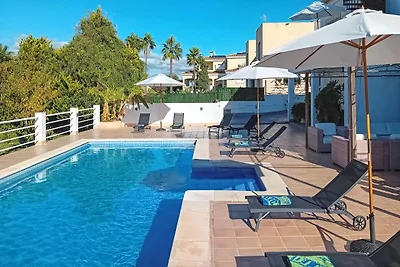 Villa mit Meerblick und privatem Pool bei...
