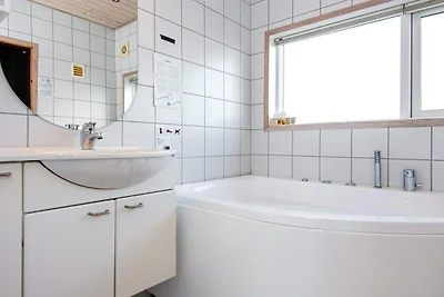 6 person holiday home in Ringkøbing-By Traum