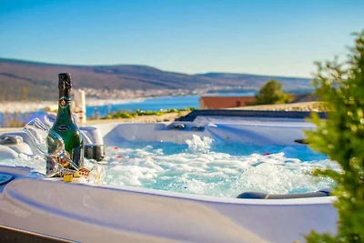 Villa in Kornić mit Schwimmbecken