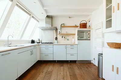 Holiday bungalow with a nice light appearance...