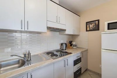 Apartments Nmn - Studio Apartment with Balcon...