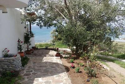 Villa in Sfinari mit Schwimmbecken