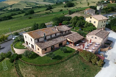Casale con piscina