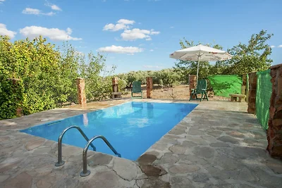 Mas z basenem znajduje się w samym sercu Park...